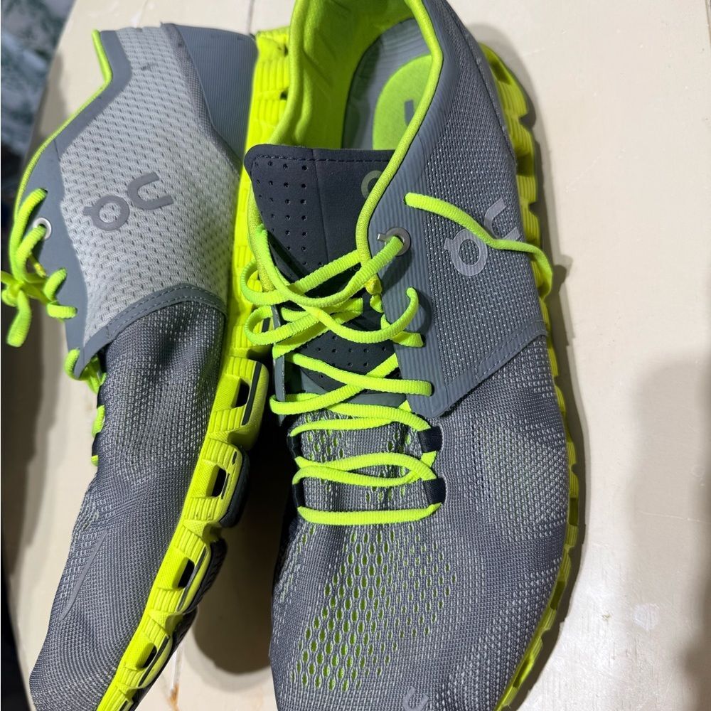 On cloud Men's Athletic Shoes in Gray and Neon Green - Picture 3 of 10
